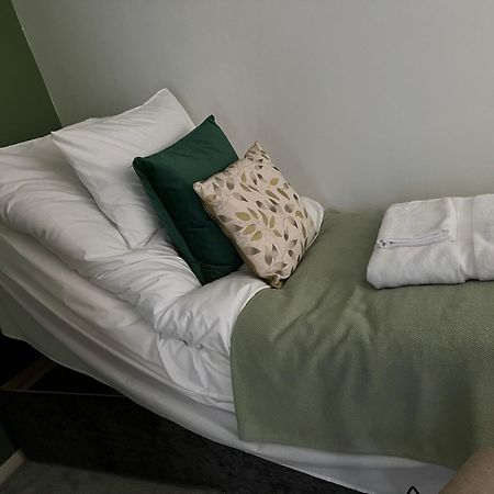 Leicester Oadby 4 Bed Home, 8 Guests, Park 5 Cars Zewnętrze zdjęcie