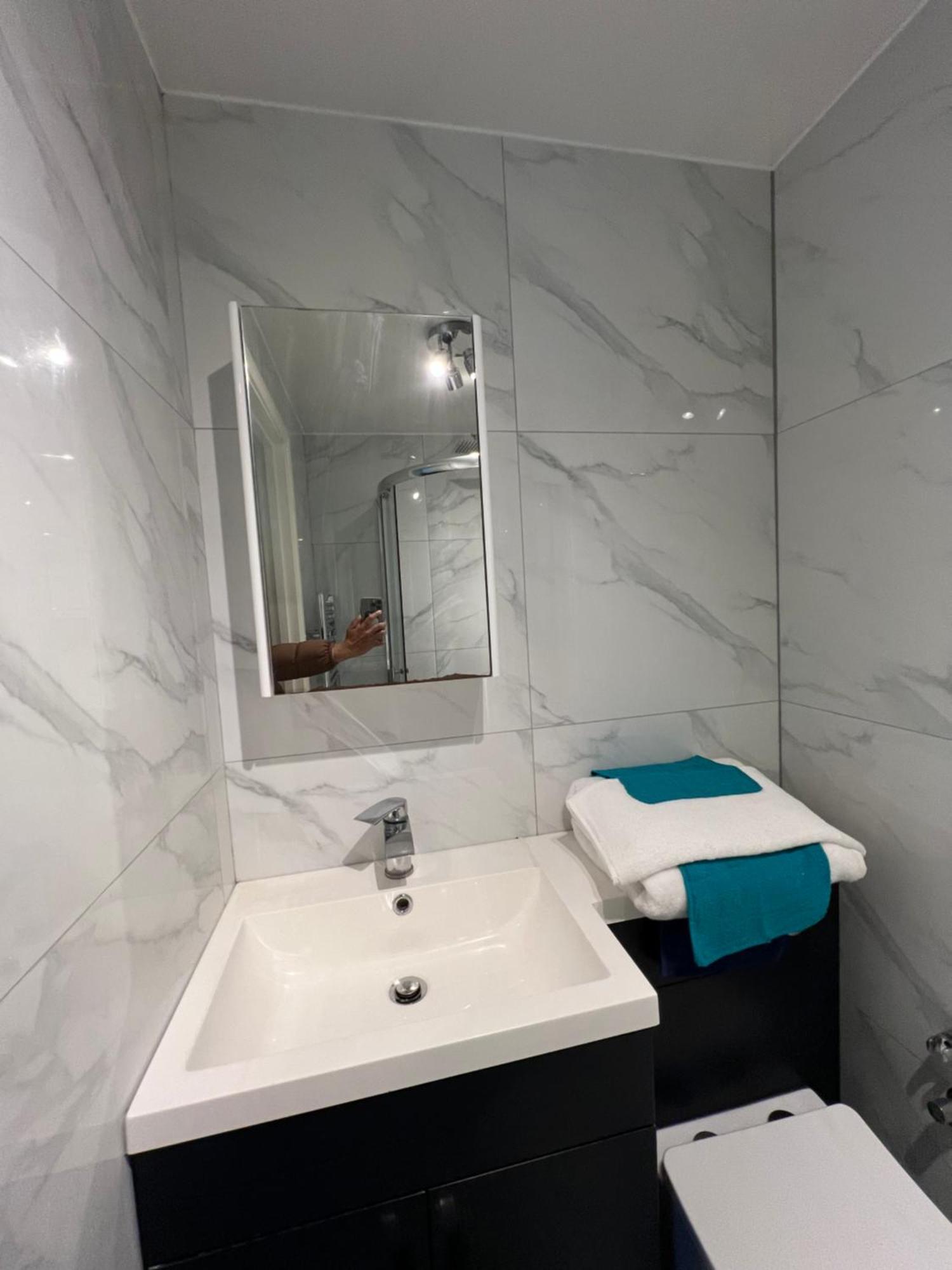 Leicester Oadby 4 Bed Home, 8 Guests, Park 5 Cars Zewnętrze zdjęcie